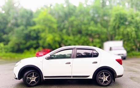 Renault Logan II, 2018 год, 600 000 рублей, 8 фотография