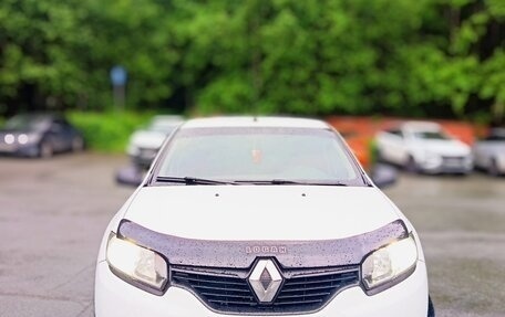 Renault Logan II, 2018 год, 600 000 рублей, 2 фотография