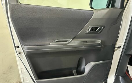 Toyota Vellfire I, 2008 год, 1 950 000 рублей, 14 фотография