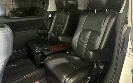 Toyota Vellfire I, 2008 год, 1 950 000 рублей, 21 фотография