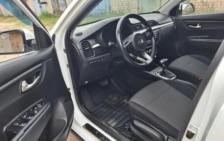 KIA Rio IV, 2018 год, 1 320 000 рублей, 8 фотография