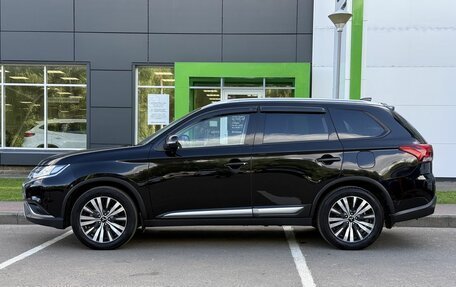 Mitsubishi Outlander III рестайлинг 3, 2020 год, 2 685 000 рублей, 8 фотография