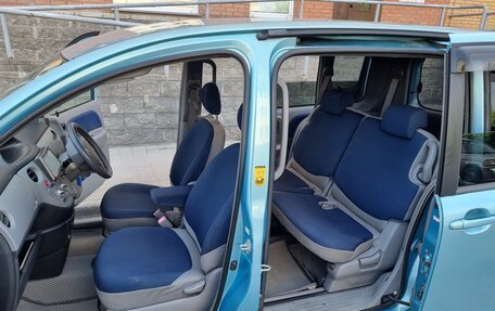 Toyota Sienta I, 2003 год, 410 000 рублей, 28 фотография