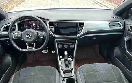 Volkswagen T-Roc I, 2022 год, 1 630 202 рублей, 6 фотография