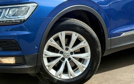 Volkswagen Tiguan II, 2018 год, 2 650 000 рублей, 2 фотография
