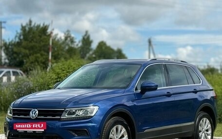 Volkswagen Tiguan II, 2018 год, 2 650 000 рублей, 6 фотография