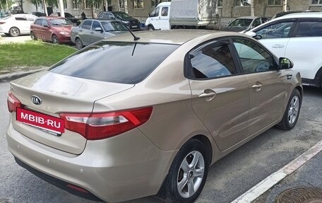 KIA Rio III рестайлинг, 2014 год, 710 000 рублей, 2 фотография