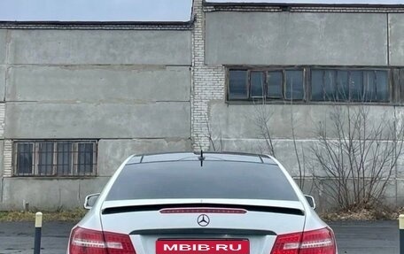 Mercedes-Benz E-Класс, 2013 год, 2 000 000 рублей, 7 фотография