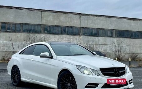 Mercedes-Benz E-Класс, 2013 год, 2 000 000 рублей, 4 фотография