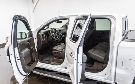 GMC Sierra, 2018 год, 4 700 000 рублей, 10 фотография