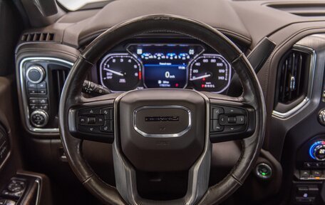 GMC Sierra, 2018 год, 4 700 000 рублей, 17 фотография