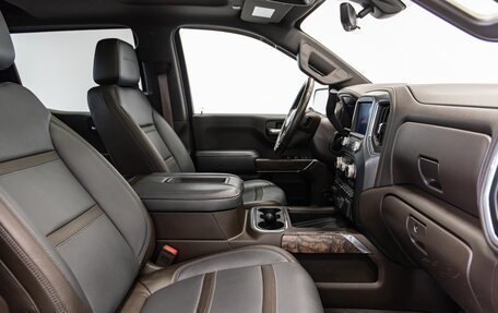 GMC Sierra, 2018 год, 4 700 000 рублей, 26 фотография