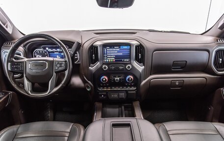 GMC Sierra, 2018 год, 4 700 000 рублей, 31 фотография