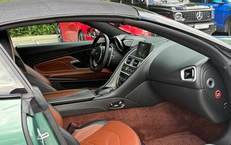 Aston Martin DBS III, 2021 год, 32 700 000 рублей, 30 фотография