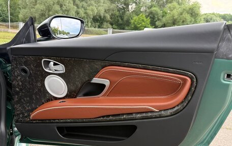 Aston Martin DBS III, 2021 год, 32 700 000 рублей, 28 фотография