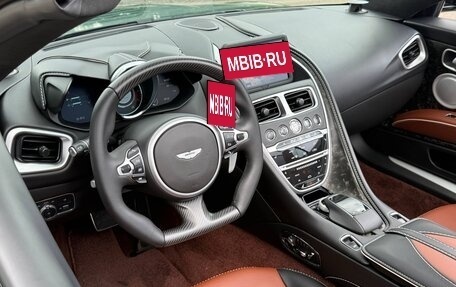 Aston Martin DBS III, 2021 год, 32 700 000 рублей, 25 фотография