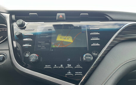 Toyota Camry, 2018 год, 2 230 000 рублей, 9 фотография