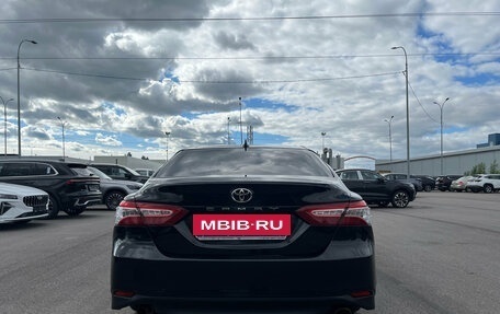 Toyota Camry, 2018 год, 2 230 000 рублей, 4 фотография
