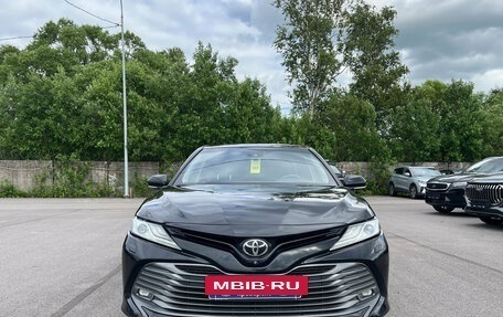 Toyota Camry, 2018 год, 2 230 000 рублей, 3 фотография