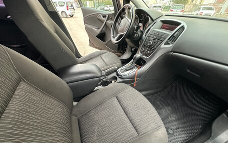 Opel Astra J, 2013 год, 670 000 рублей, 5 фотография
