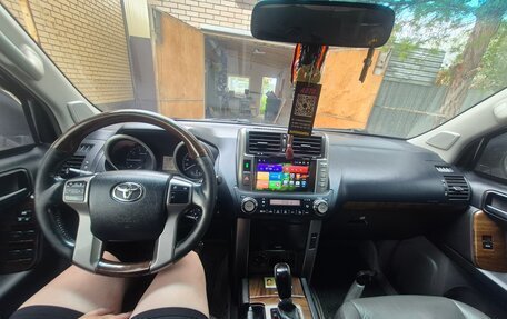 Toyota Land Cruiser Prado 120 рестайлинг, 2009 год, 2 800 000 рублей, 6 фотография