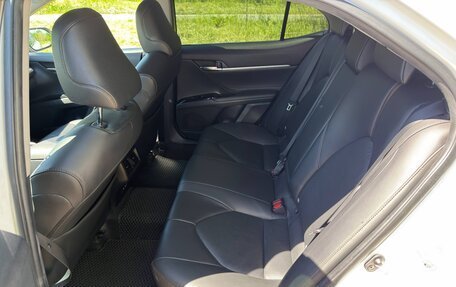 Toyota Camry, 2019 год, 2 370 000 рублей, 8 фотография