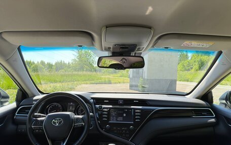 Toyota Camry, 2019 год, 2 370 000 рублей, 10 фотография