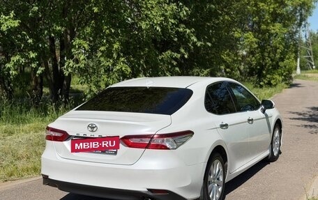 Toyota Camry, 2019 год, 2 370 000 рублей, 15 фотография