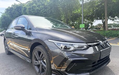 Volkswagen Golf VIII, 2023 год, 2 050 000 рублей, 12 фотография