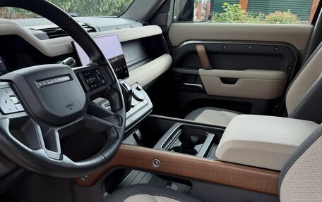 Land Rover Defender II, 2021 год, 8 000 000 рублей, 15 фотография