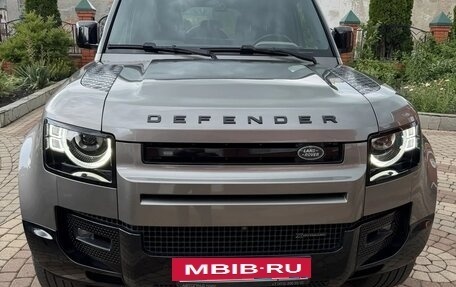 Land Rover Defender II, 2021 год, 8 000 000 рублей, 7 фотография