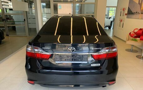 Toyota Camry, 2016 год, 2 300 000 рублей, 5 фотография