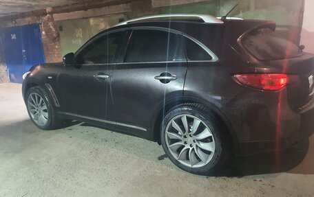 Infiniti QX70, 2016 год, 2 150 000 рублей, 2 фотография