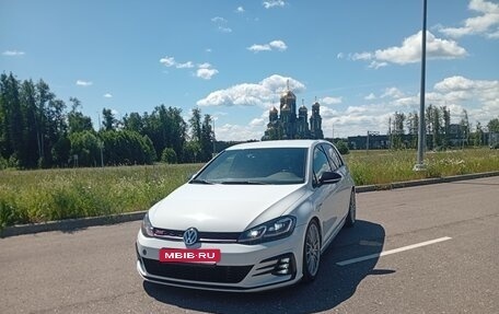 Volkswagen Golf GTI VII, 2018 год, 2 350 000 рублей, 3 фотография