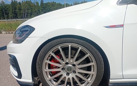 Volkswagen Golf GTI VII, 2018 год, 2 350 000 рублей, 10 фотография