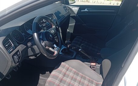 Volkswagen Golf GTI VII, 2018 год, 2 350 000 рублей, 19 фотография