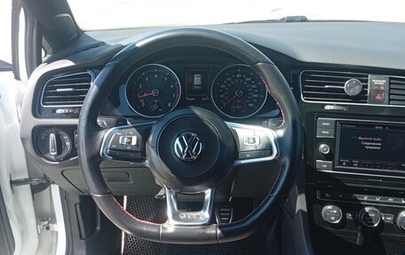 Volkswagen Golf GTI VII, 2018 год, 2 350 000 рублей, 18 фотография