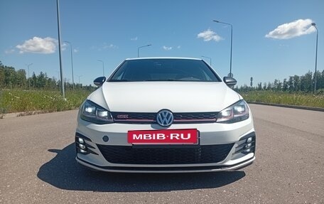 Volkswagen Golf GTI VII, 2018 год, 2 350 000 рублей, 12 фотография