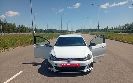 Volkswagen Golf GTI VII, 2018 год, 2 350 000 рублей, 16 фотография