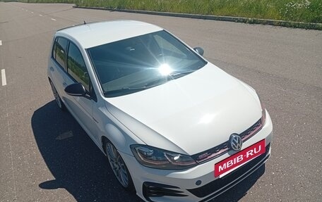 Volkswagen Golf GTI VII, 2018 год, 2 350 000 рублей, 8 фотография