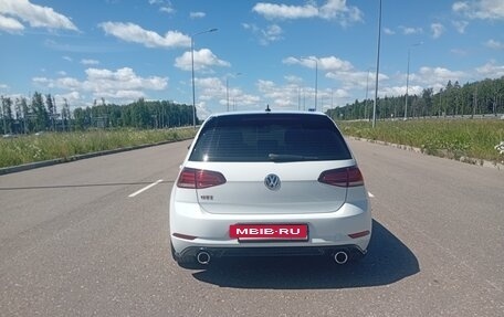 Volkswagen Golf GTI VII, 2018 год, 2 350 000 рублей, 24 фотография