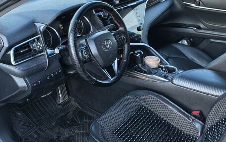Toyota Camry, 2020 год, 2 700 000 рублей, 8 фотография
