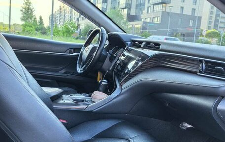 Toyota Camry, 2020 год, 2 700 000 рублей, 7 фотография