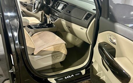 KIA Carnival III, 2019 год, 3 050 000 рублей, 8 фотография
