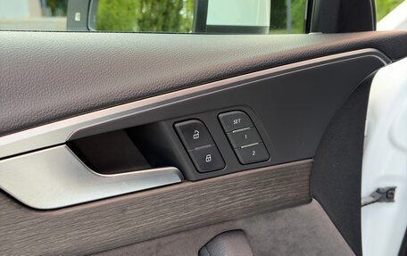 Audi A4, 2019 год, 3 999 999 рублей, 14 фотография