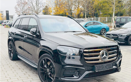Mercedes-Benz GLS, 2024 год, 11 000 000 рублей, 2 фотография