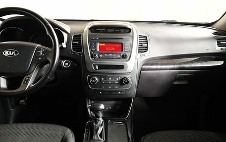 KIA Sorento II рестайлинг, 2015 год, 1 555 000 рублей, 14 фотография