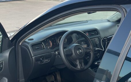Volkswagen Jetta VI, 2014 год, 995 000 рублей, 7 фотография