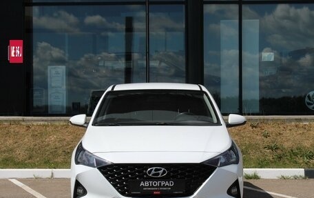Hyundai Solaris II рестайлинг, 2021 год, 1 450 000 рублей, 2 фотография