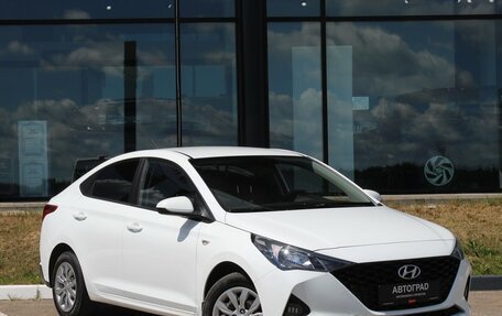 Hyundai Solaris II рестайлинг, 2021 год, 1 450 000 рублей, 3 фотография